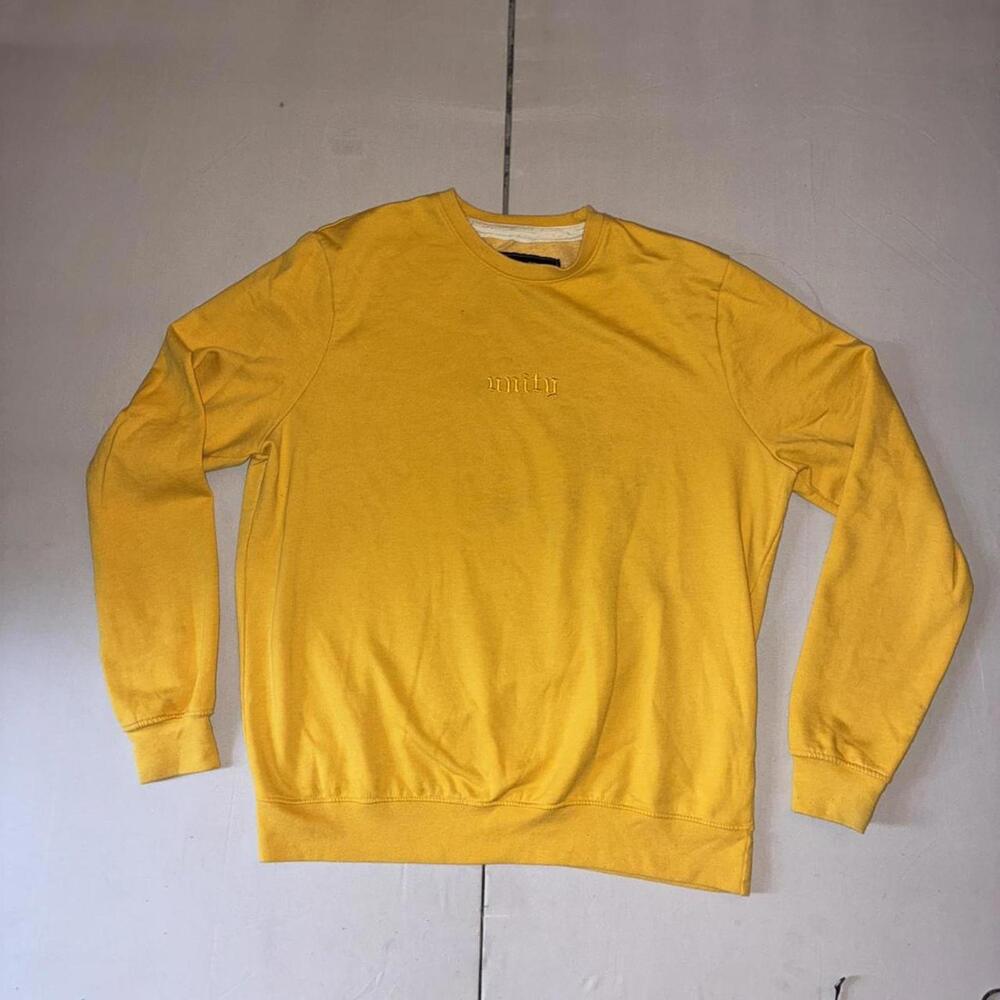 Yellow embroidered crew neck